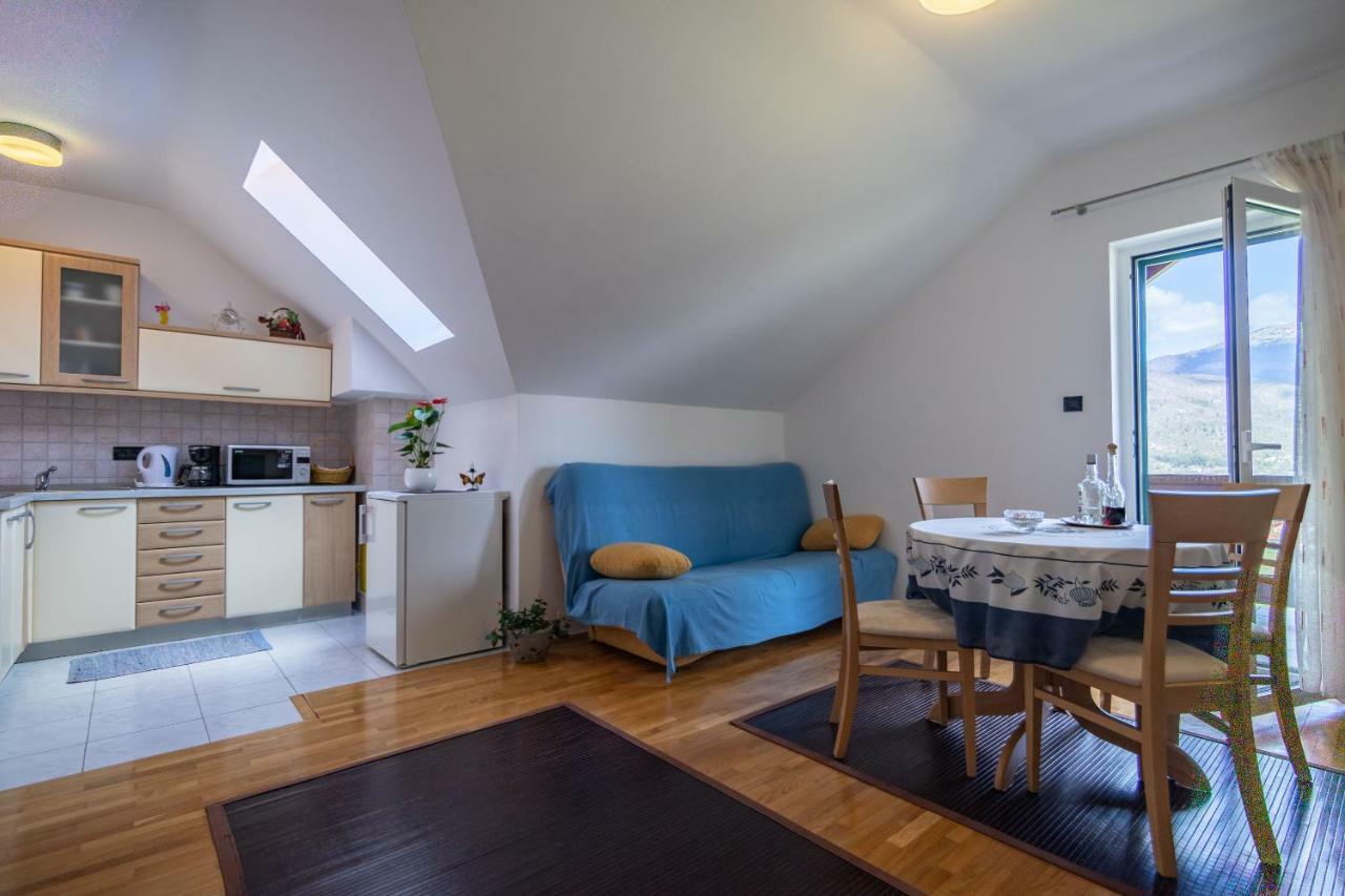 Apartments And Room Robert Korenica Luaran gambar